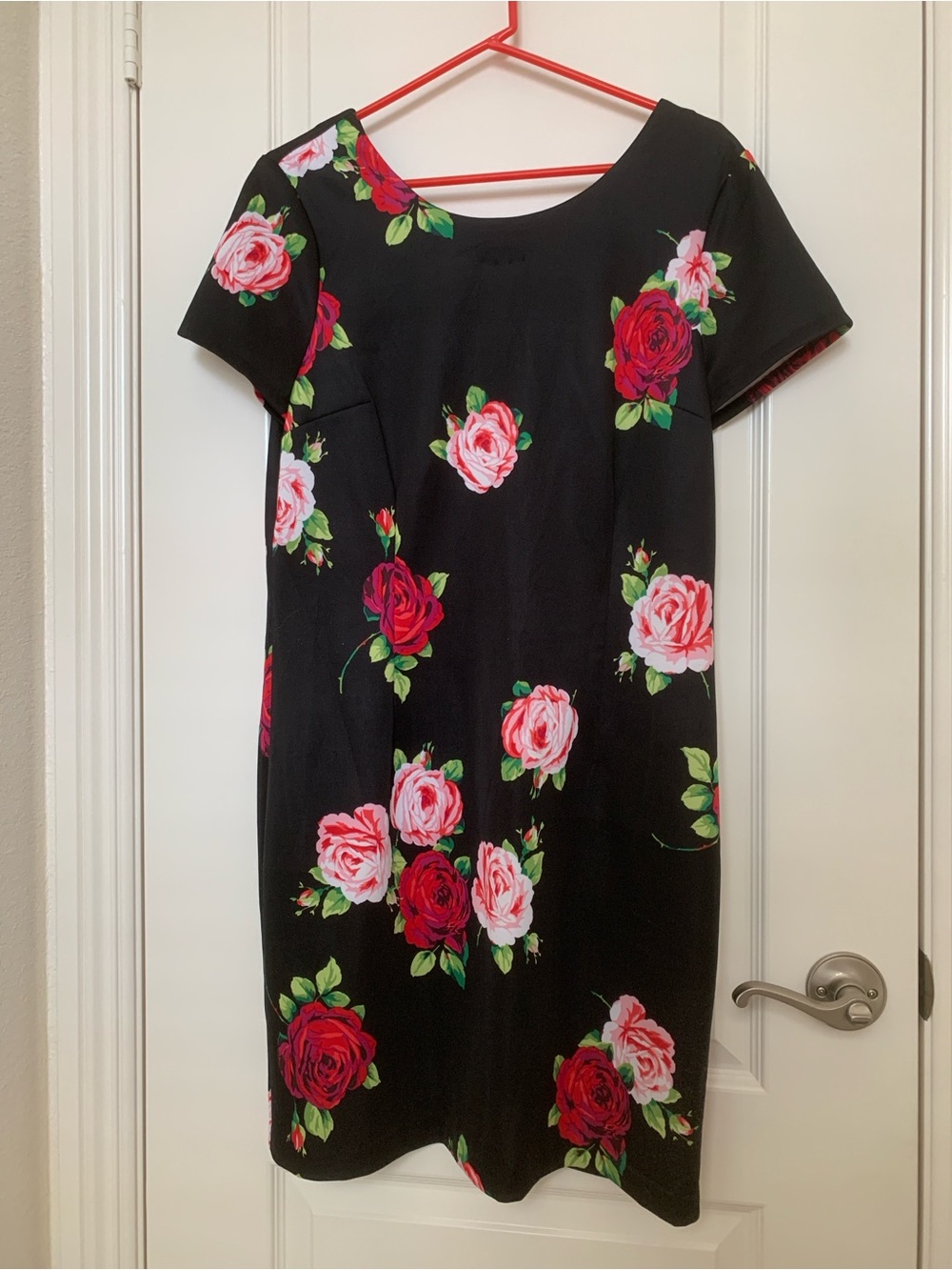 Betsey Johnson Floral Sheath Dress US 14 Black Rose Print Short Sleeve Midi